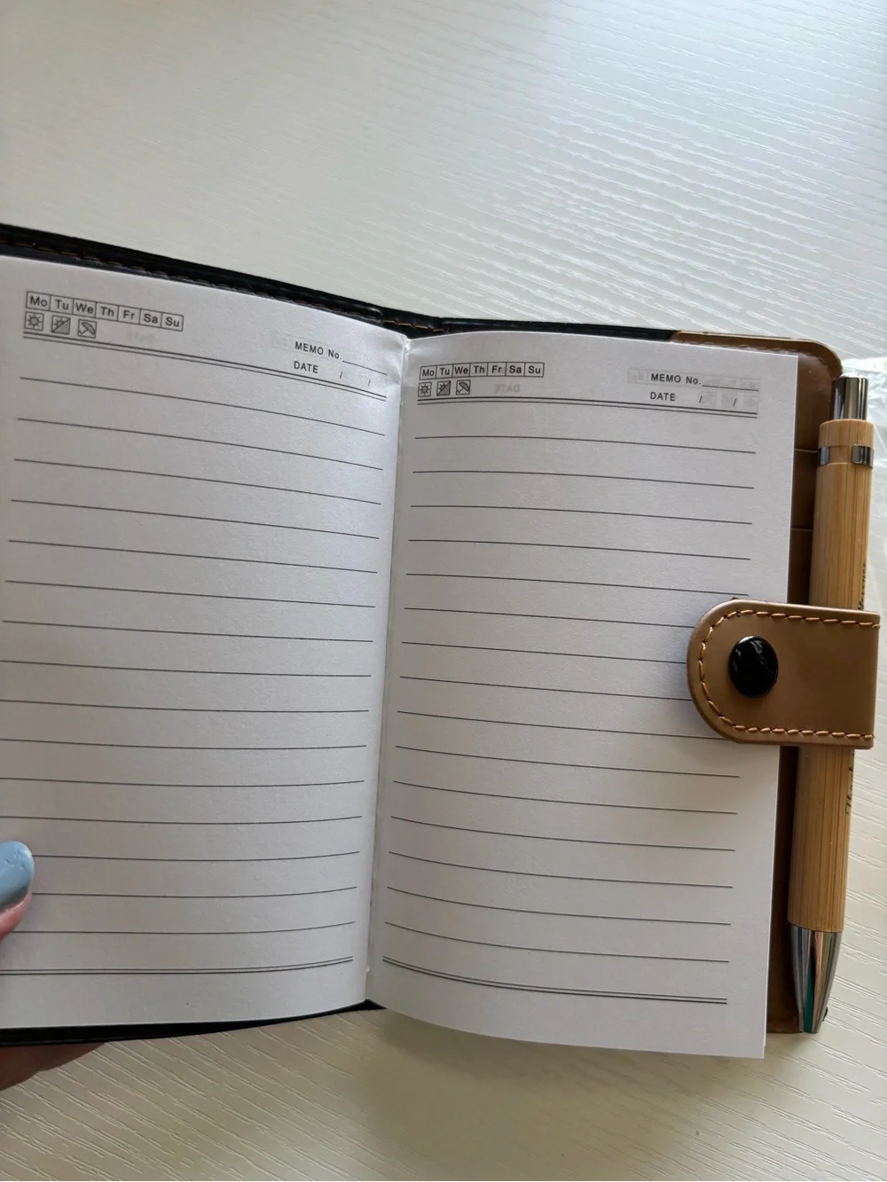 Inspirational Faux Leather notebooks w/pen.